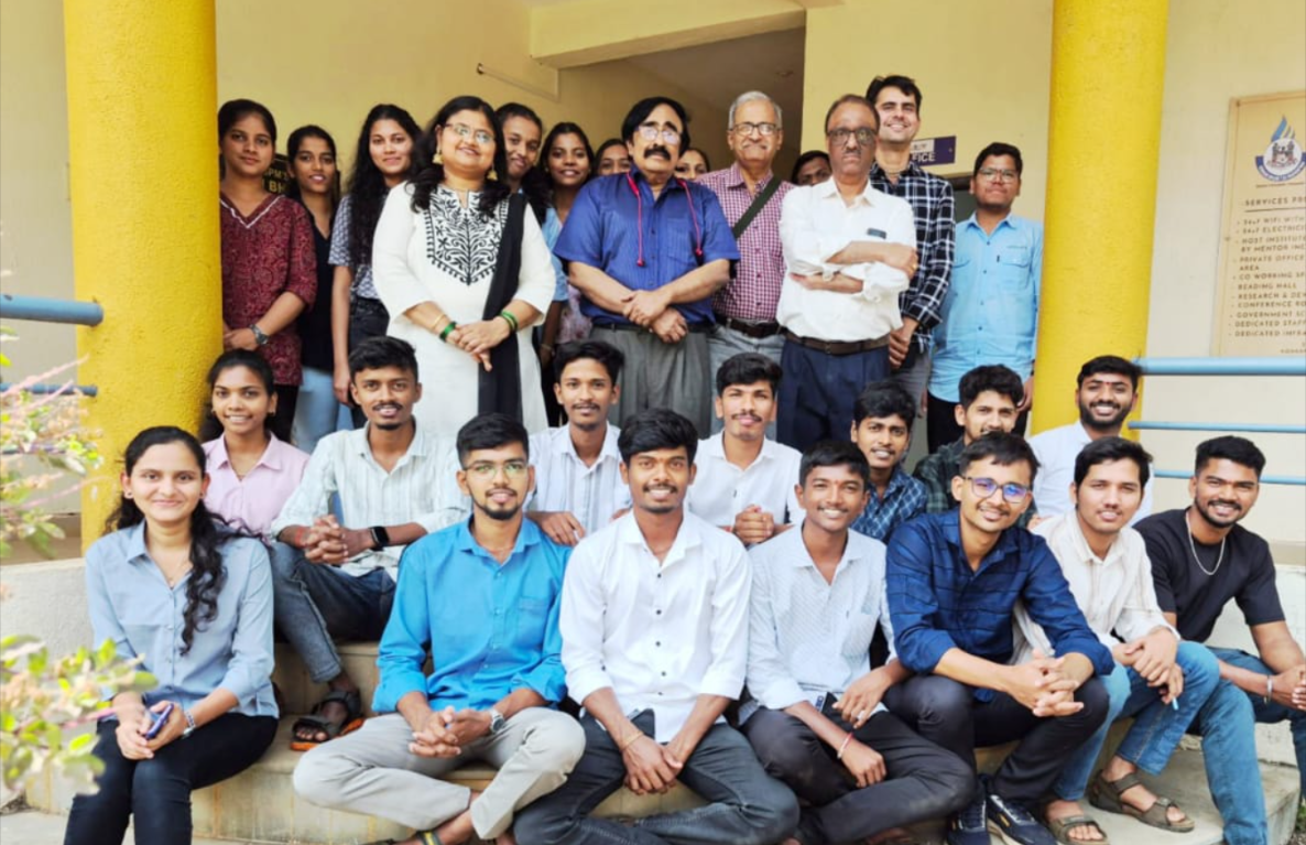SSPMCOE Electrical Engineering 2025–2026 batch with S&V PowerTech mentors and faculty